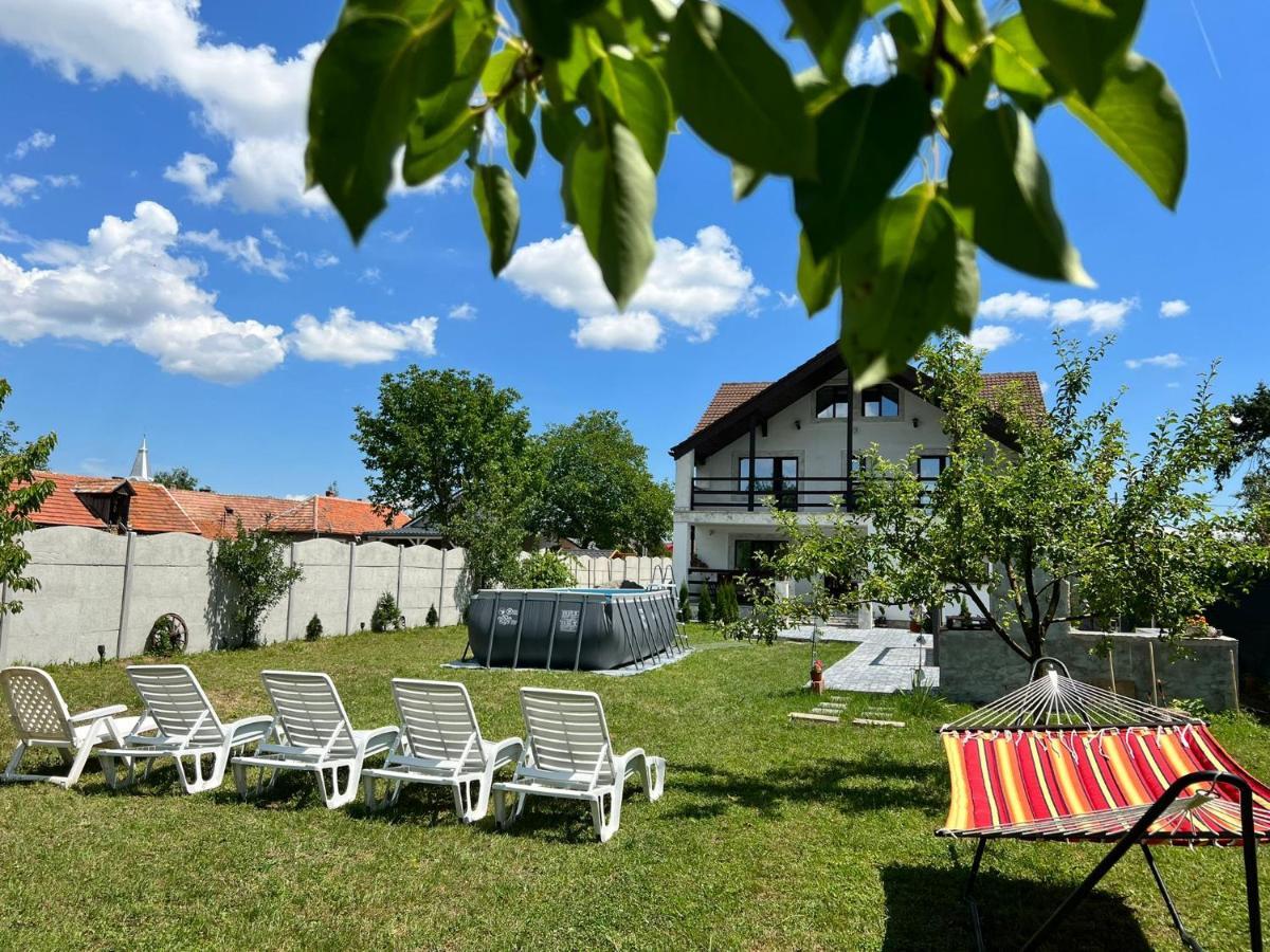 Garden Villa Braşov Exterior foto